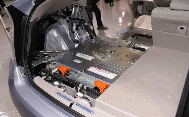 Troca de bateria de carro híbrido: Preços e vida útil