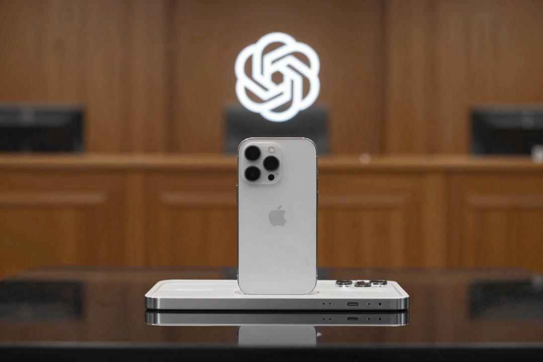 Apple Evita Citar Jony Ive em Processo Contra OpenAI